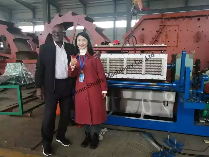 Customer visiting for egg tray machine factory