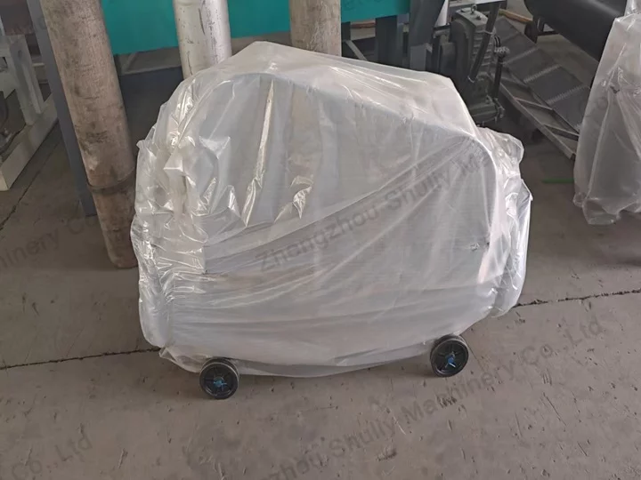 Zambia Customer Successfully Introduced Egg Tray Machine 4 Coated motors