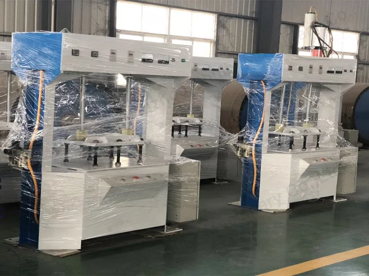 Large hot press machine
