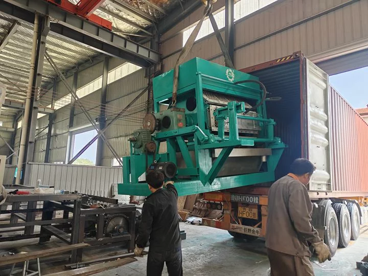 Egg tray machine packaging